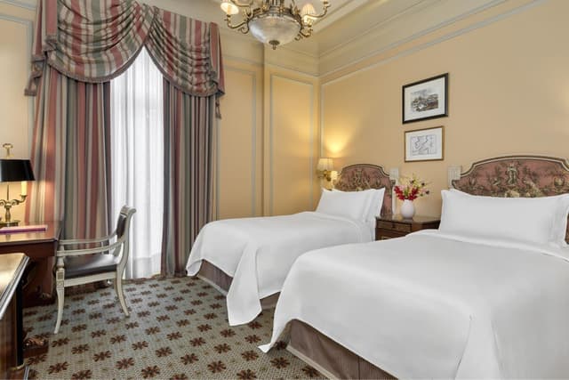 Deluxe, Guest room, 2 Twin/Single Bed(s), City view · photo 2