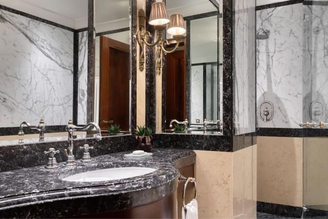 Classic, Guest room, 2 Twin/Single Bed(s), Courtyard view · photo 3