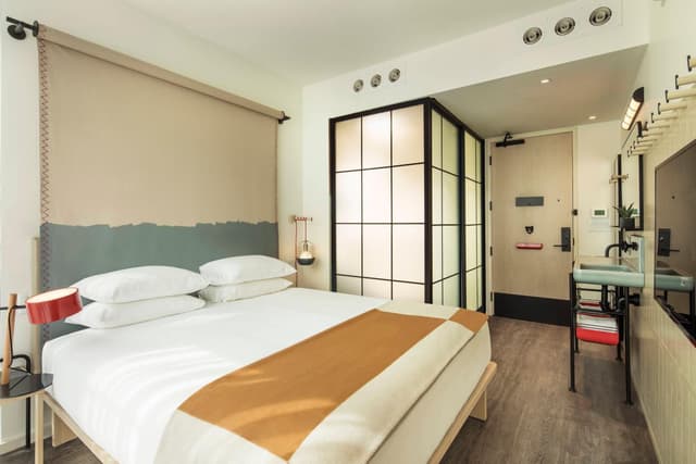 King Room - Hearing Accessible · photo 3