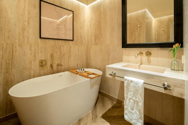 Premium Double Room with Bath · photo 4