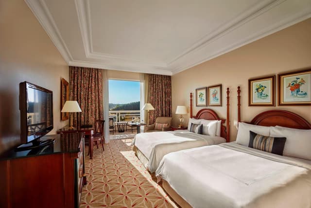 Habitación Doble de Lujo, Vista a la Piscina / Campo de Golf, 2 camas · foto 1