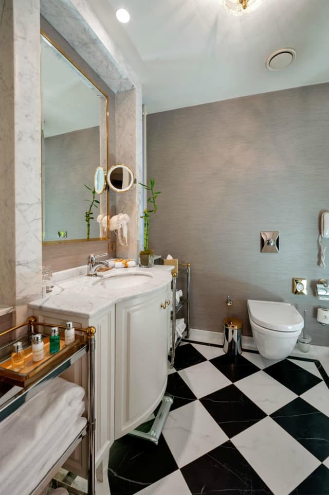 Premium Twin Golden Horn View · photo 6