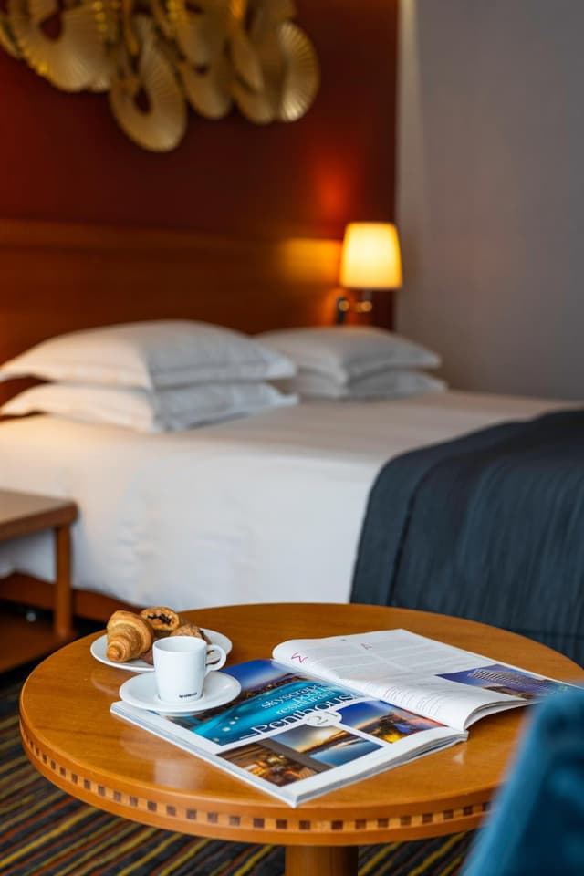 Classic Double or Twin Room · photo 7