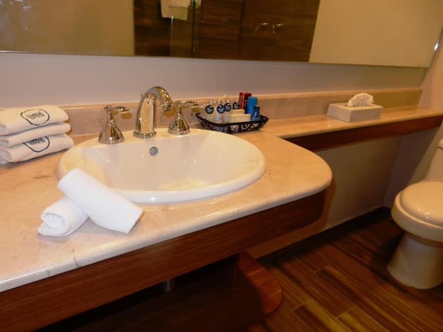 Standard Double Room with Two Double Beds · photo 8