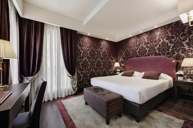 Superior Double Room with Canal View · photo 8