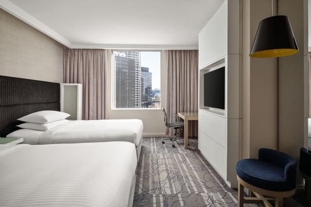 Deluxe Guest room, 2 Double Beds with Cityscape View · photo 3