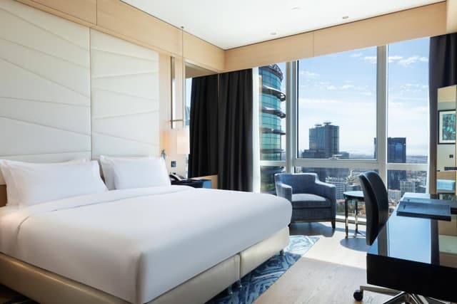 Executive Room King Bed with City View · photo 3