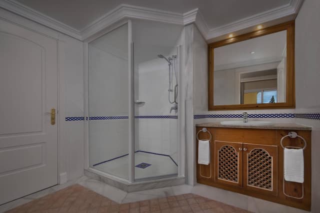 Apartamento de dos habitaciones con balcón · foto 2