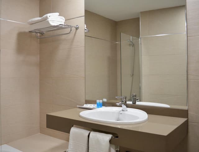Habitación triple (2 adultos + 1 niño) · foto 3