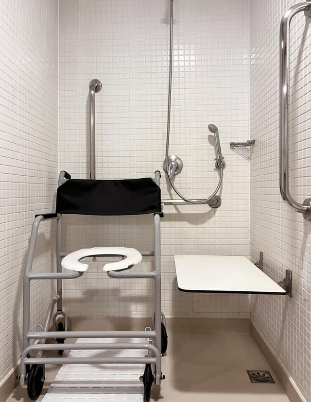 Classic - Disability Access · photo 2