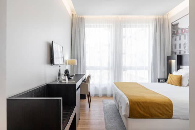 Standard Double or Twin Room · photo 5