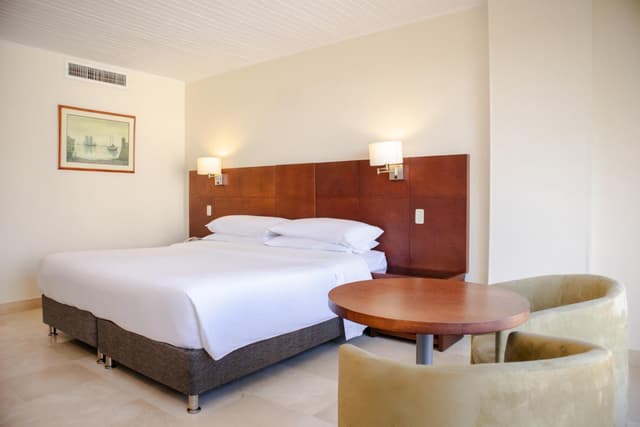 Habitación Rey con vista a la ciudad o al jardín - No fumadores · foto 4