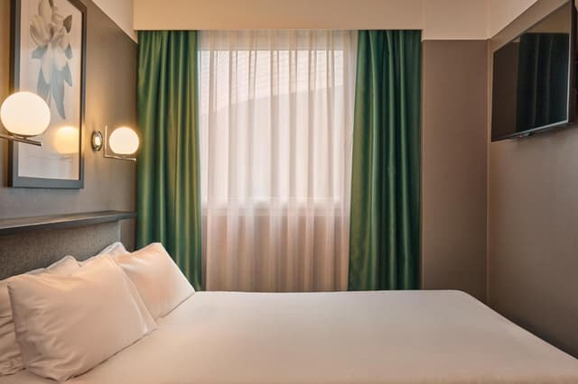 Budget Double Room · photo 5