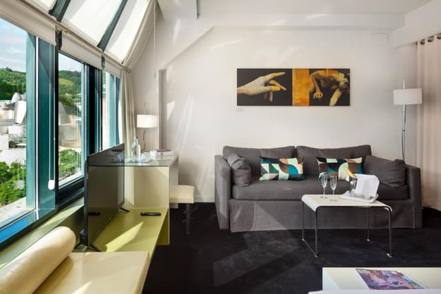 Suite Junior con vistas al Guggenheim. · foto 4