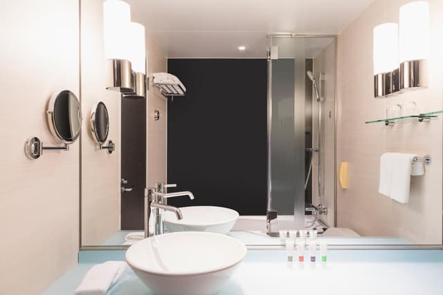 Swiss Select Queen Room · photo 4