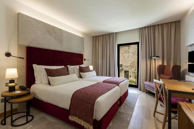 Standard Double or Twin Room · photo 1