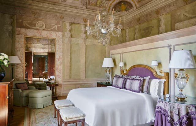 Suite Ejecutiva con Frescos y Cama King · foto 4