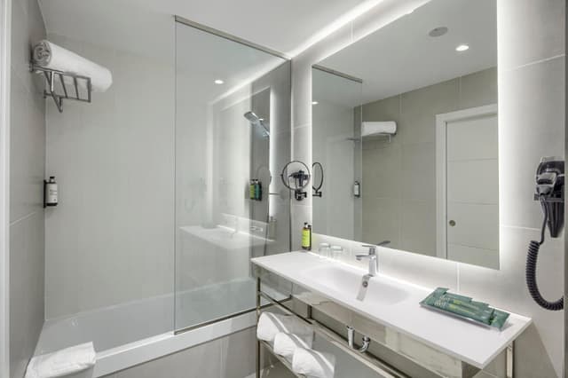Twin Room · photo 4