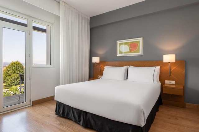 Deluxe Double or Twin Room with Balcony · photo 4