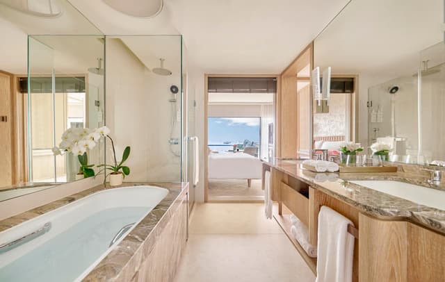 Sea View King Room · photo 3