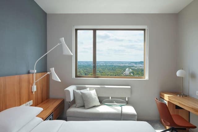 King Room - High Floor/Club Access · photo 2