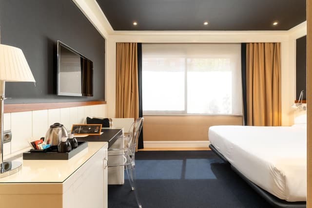 Interior Economy Double or Twin Room · photo 7