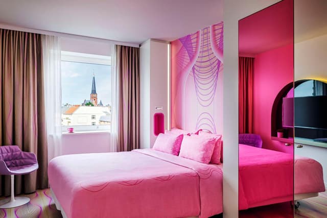 nhow Double/Twin Room · photo 1