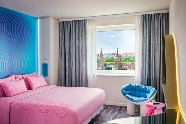 nhow Room with River View · photo 1