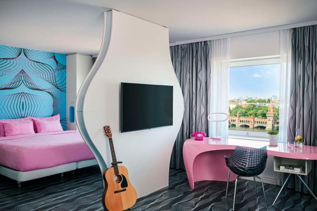 nhow Junior Suite with River View · photo 6