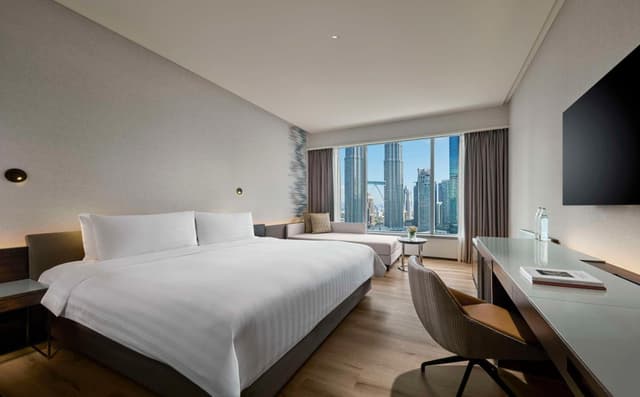 Deluxe Twin Towers View Room (Newly Refurbished) · photo 1