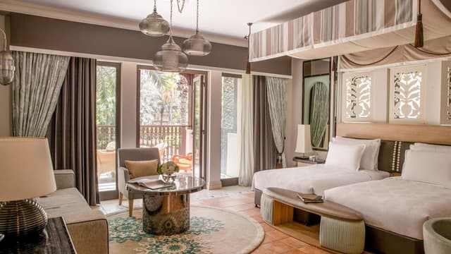 Cove House Garden Room · photo 1