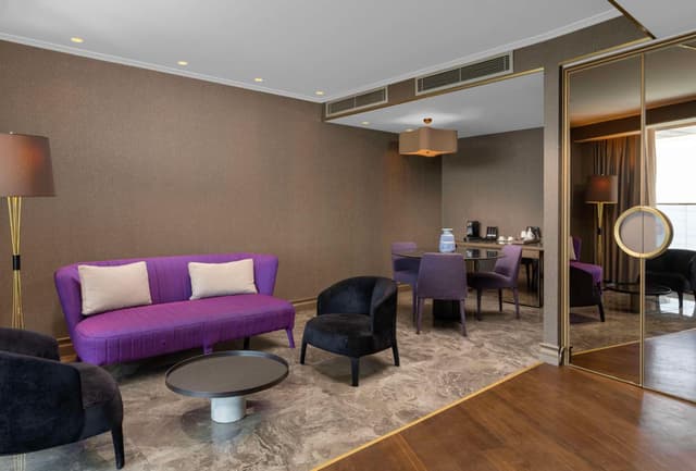 Suite with Balcony and Sea View · photo 4