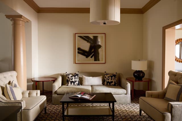 Studio Suite · photo 1