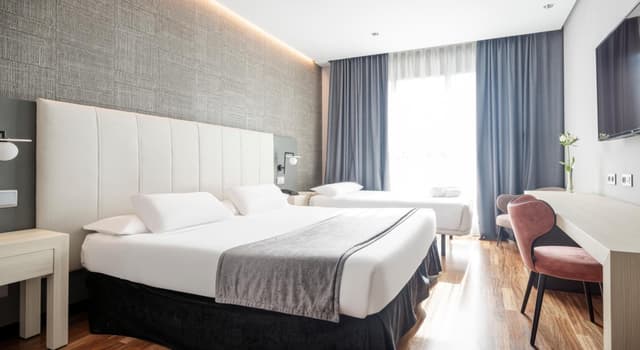 Double Room with Extra Bed (2 Adults + 1 Child) · photo 1