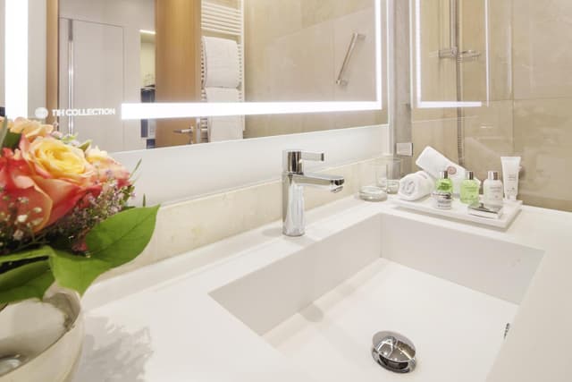 Premium Courtyard Room · photo 1