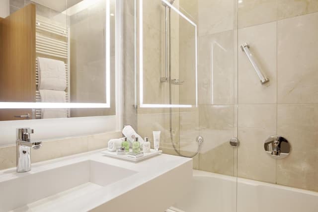 Premium Courtyard Room · photo 2