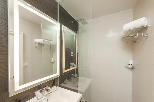 Deluxe Double Room with Two Double Beds · photo 4