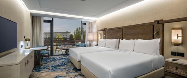 Deluxe Double Room with Two Double Beds and City View · photo 1