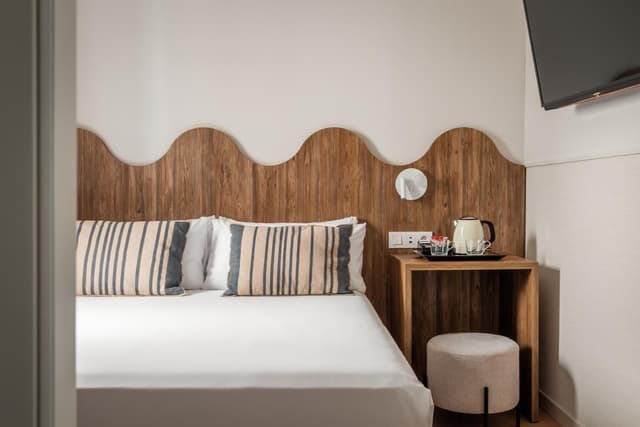 Budget Double Room · photo 3