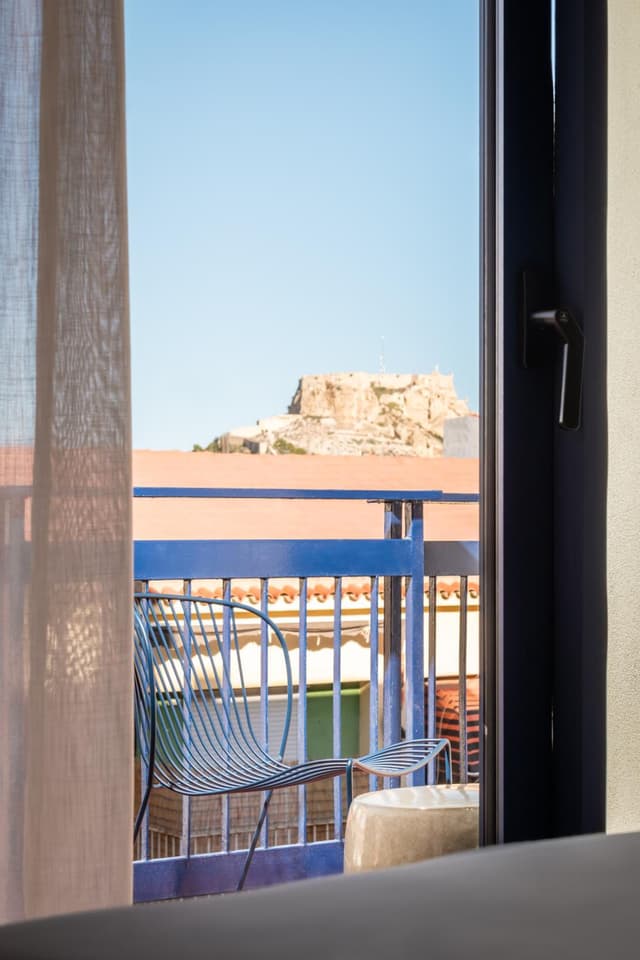 Double Room with Balcony · photo 7