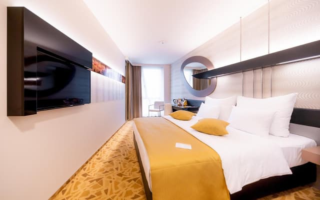 Classic Double or Twin Room · photo 1