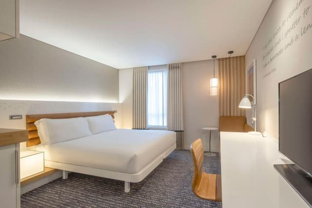 Premium King Room · photo 1