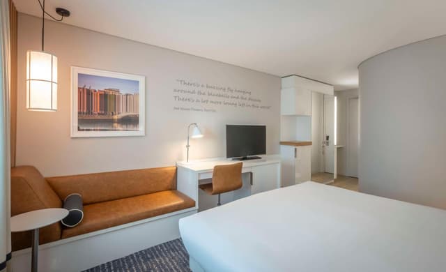 King Room with River View · photo 2