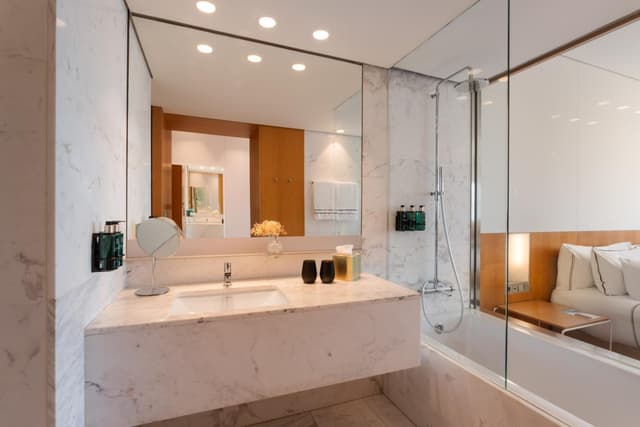 Deluxe Double or Twin Room with Sea View · photo 2