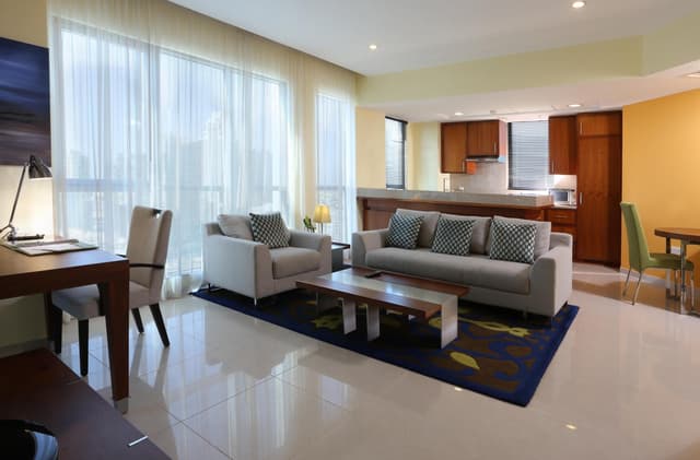 Habitación de 1 dormitorio, Balcón King, Vista al centro, No fumador, Traslado gratuito a Kite Beach, Dubai Mall y estación de metro · foto 6