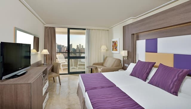 Melia Room Skyline Views · photo 2