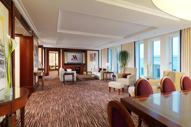 One-Bedroom Capital Suite with Executive Lounge Access · foto 8