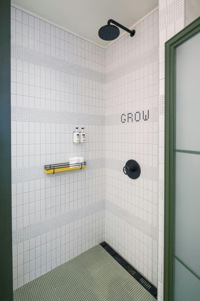 King Room with Landmark View - Hearing Accessible · photo 2