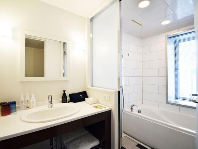 Superior Corner Twin Room - Non-Smoking · photo 1