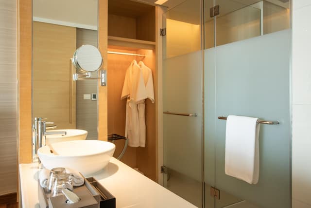 Skyline River View Room · photo 2